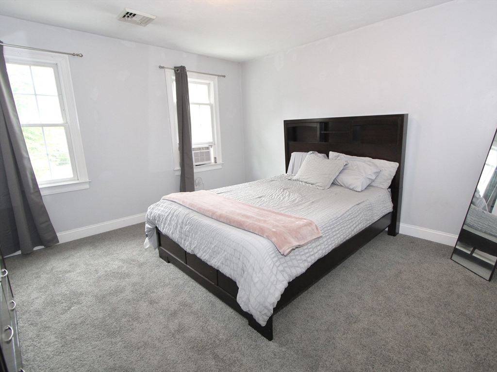 7 Chevy Chase Rd Property Photo 14