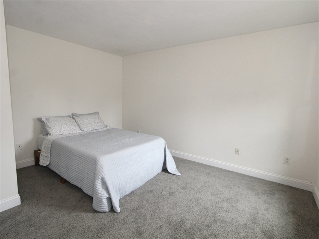 7 Chevy Chase Rd Property Photo 15