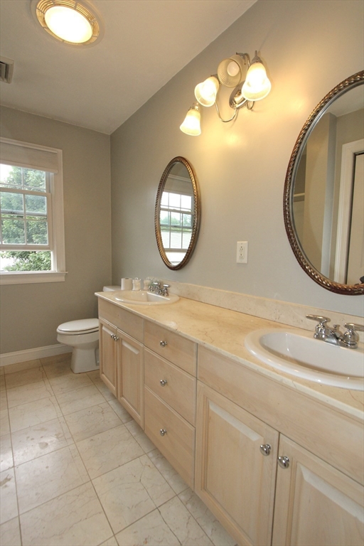 7 Chevy Chase Rd Property Photo 16