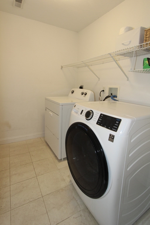 7 Chevy Chase Rd Property Photo 17