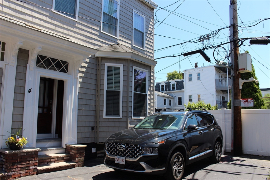 4 Cutler Court Property Photo 1
