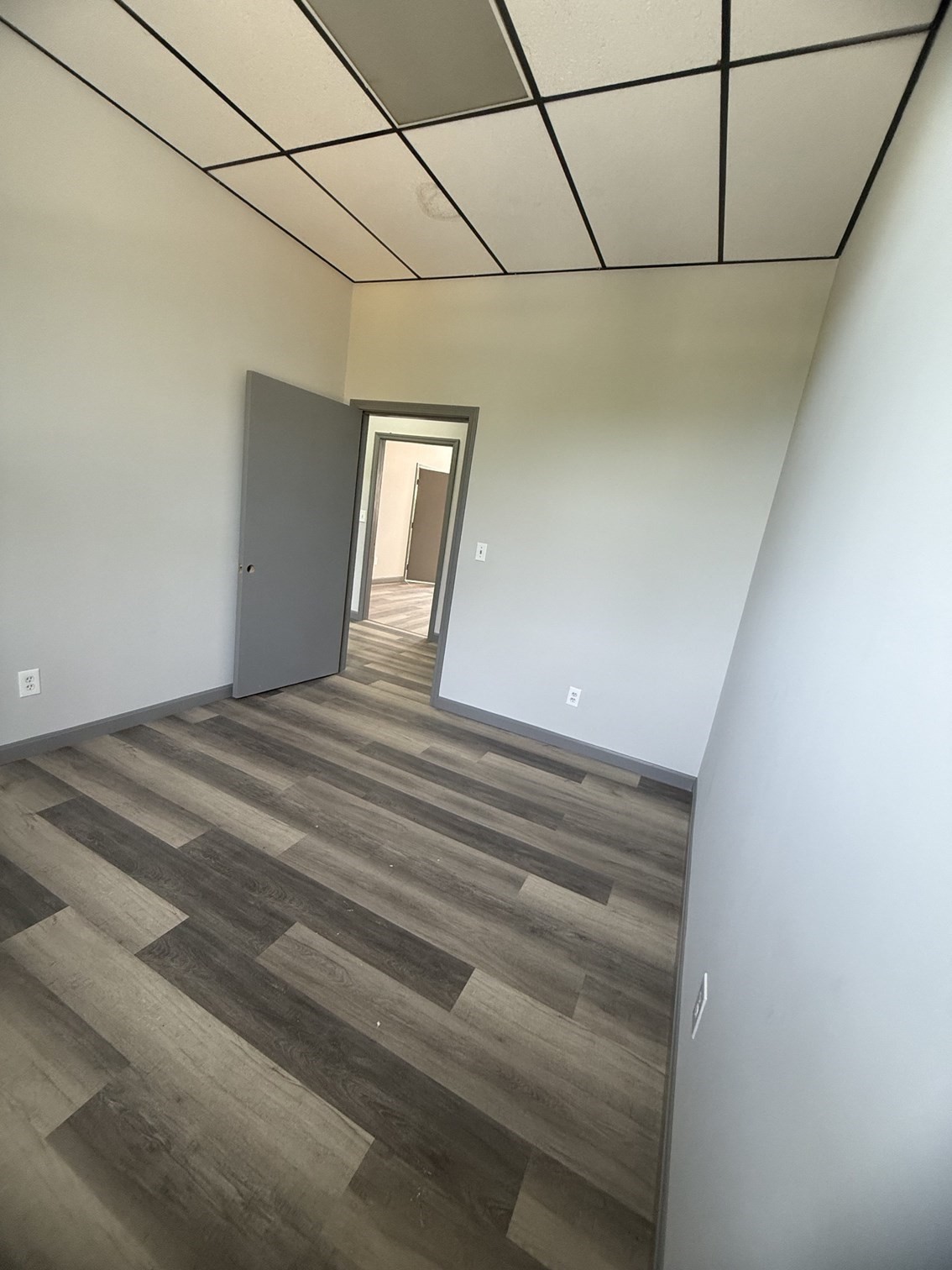 60 Pine St # 7 Property Photo 1