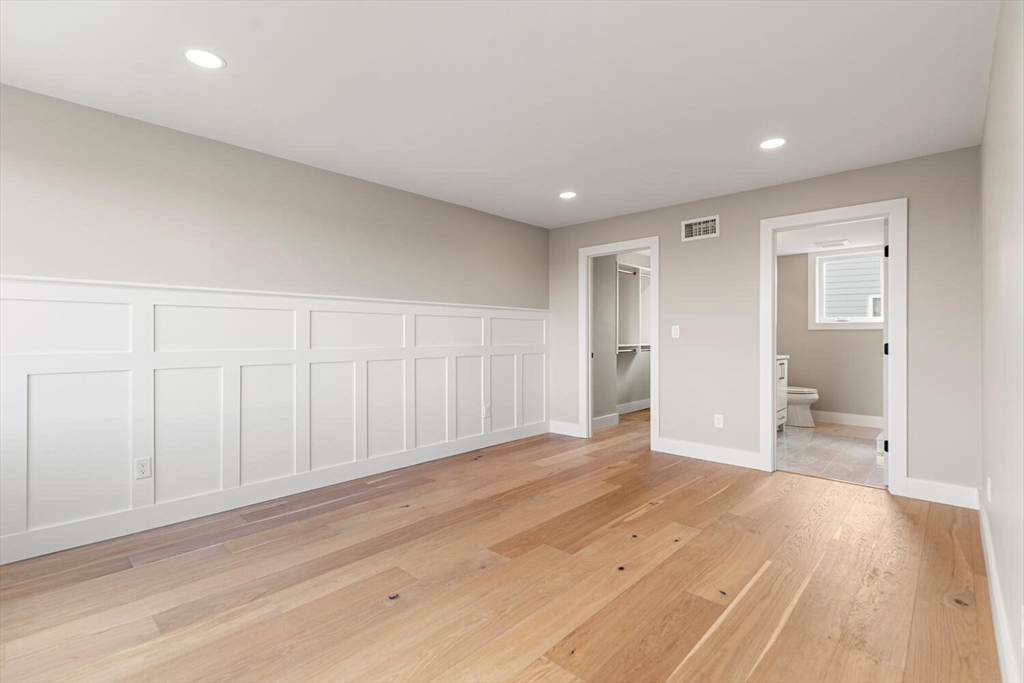 312 Newton Street # 2a Property Photo 17