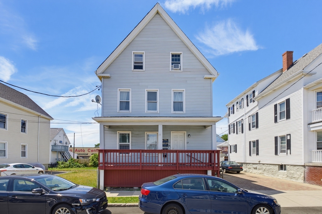 17 Margin St Property Photo 1