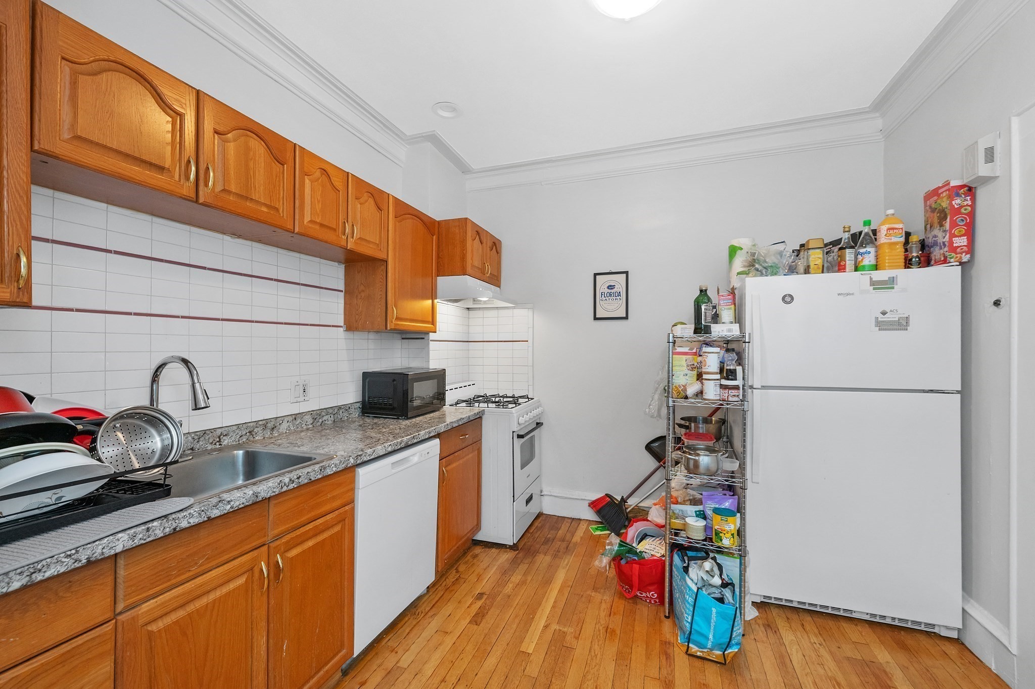 21 Park Vale Ave # 2 Property Photo 7