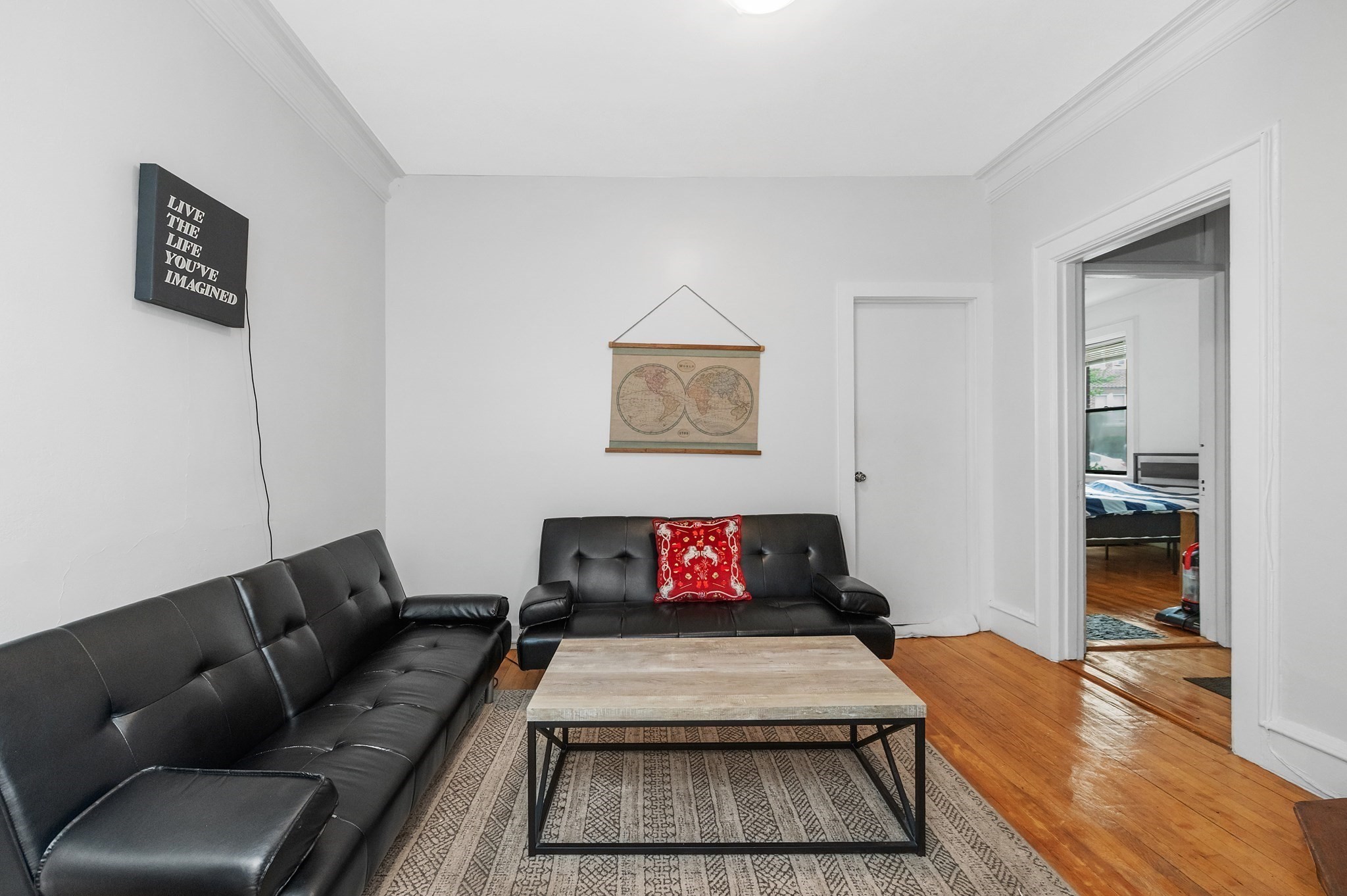 21 Park Vale Ave # 2 Property Photo 12