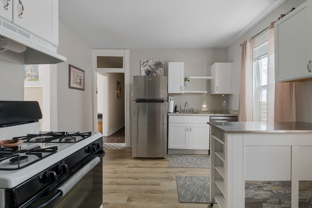 1152 Dorchester Ave Property Photo 8