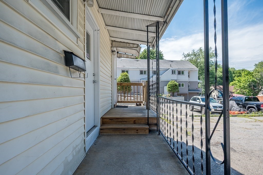 188 Auburn St Property Photo 26