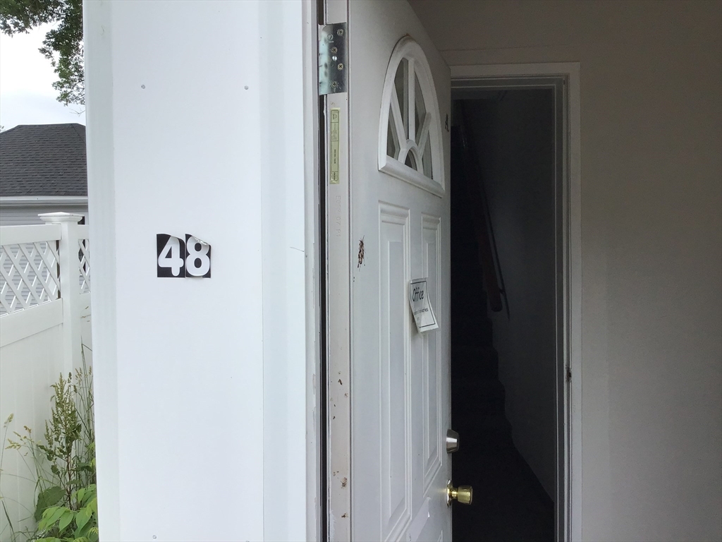 48 Sea St Property Photo 5