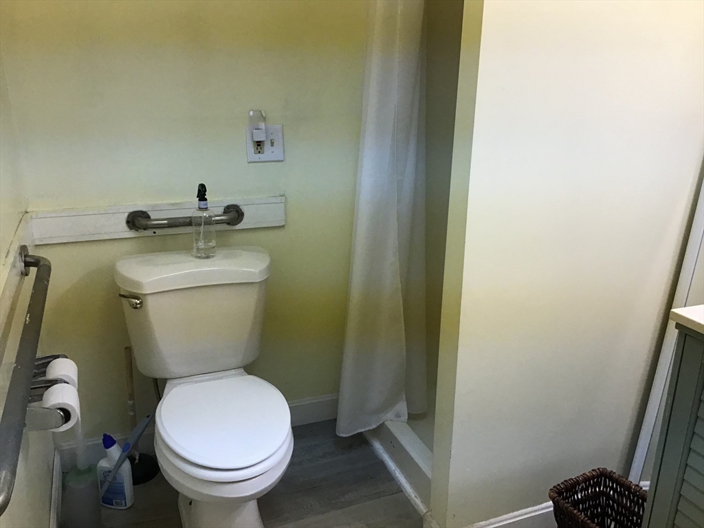 48 Sea St Property Photo 11