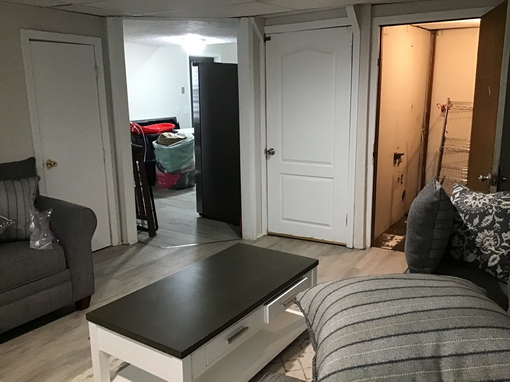 52 Sea St Property Photo 10