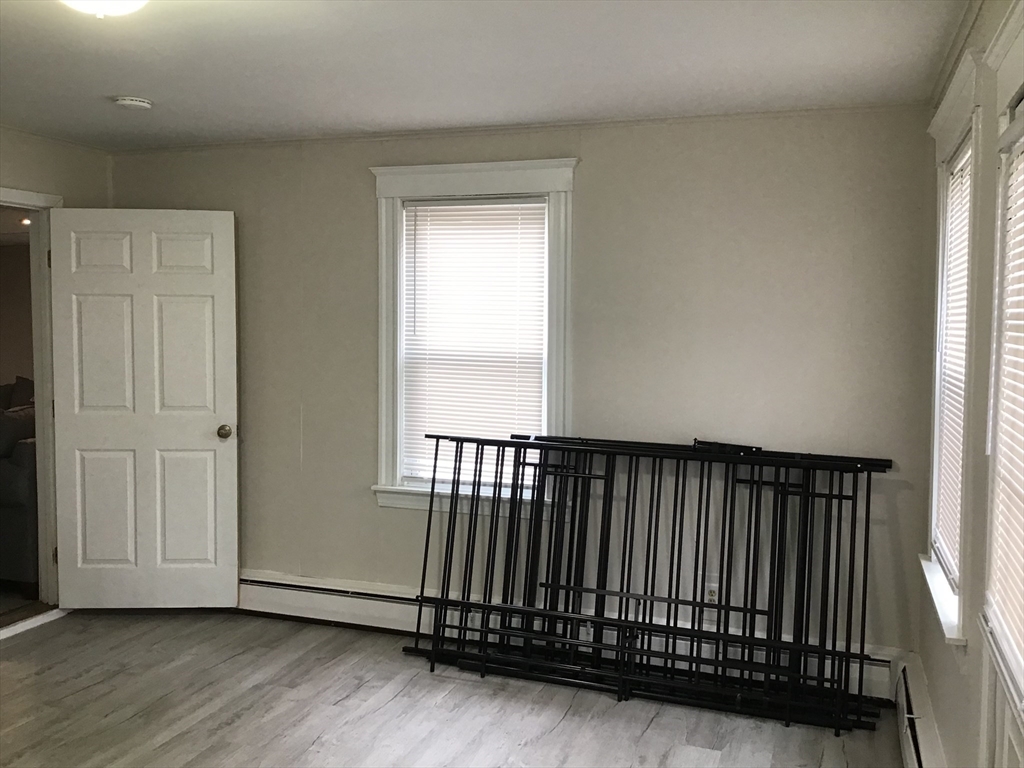 52 Sea St Property Photo 13