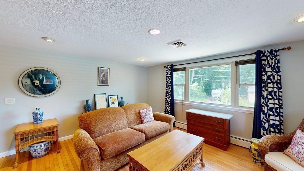150 Coolidge St Property Photo 10