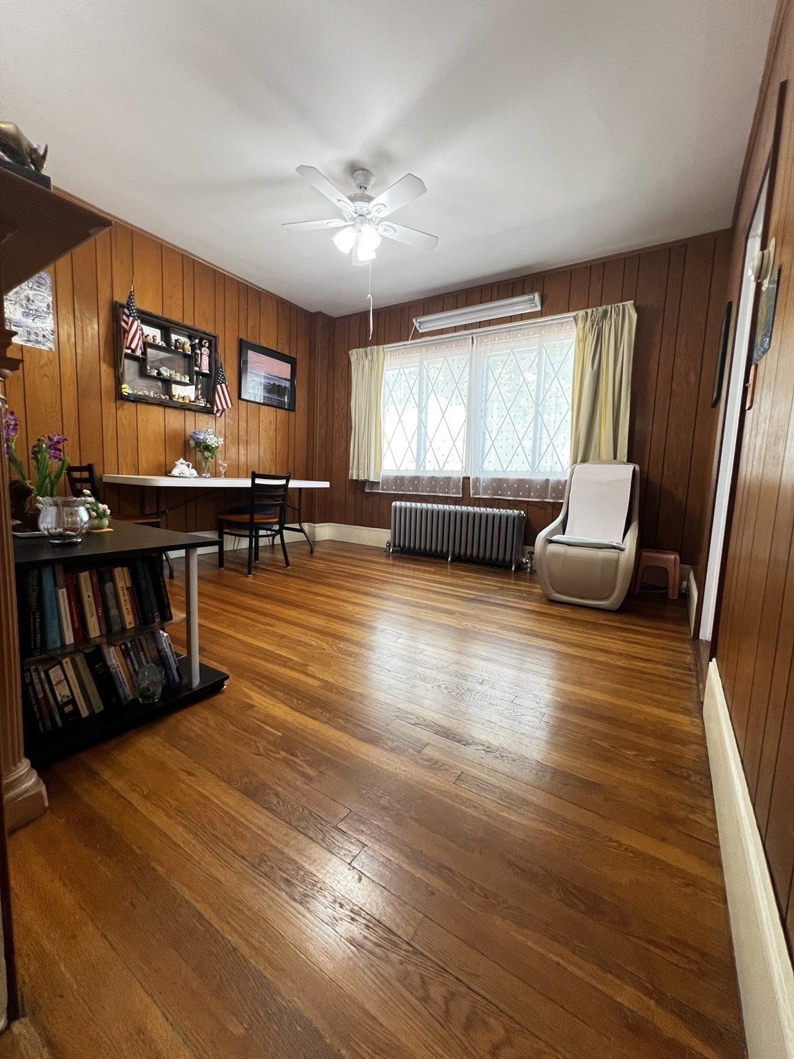 551 Bennington St Property Photo 7