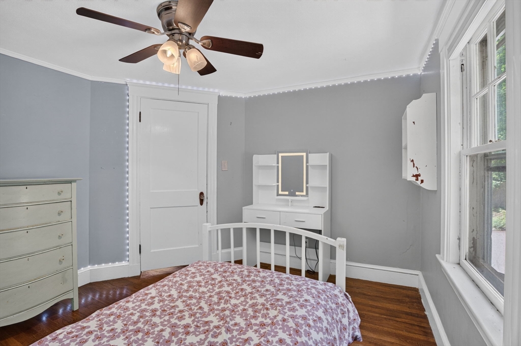 158 Haverhill St Property Photo 17