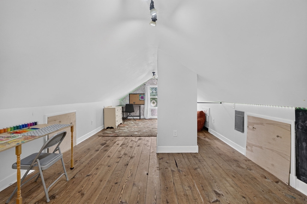 158 Haverhill St Property Photo 19