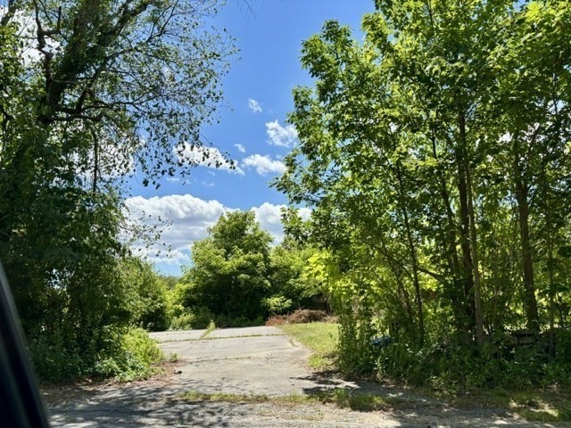 921 Main St Property Photo 6