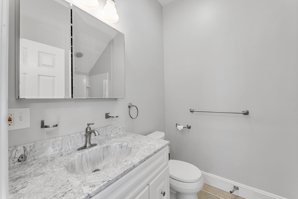 53 Thompson St Property Photo 19