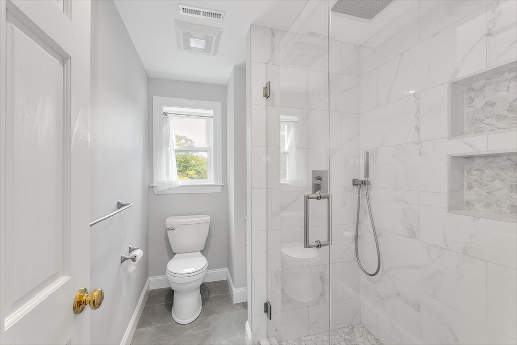 53 Thompson St Property Photo 30