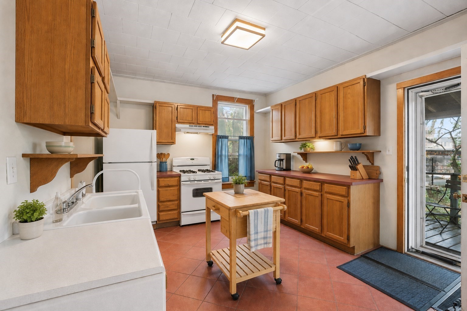 10 Eldridge Pl Property Photo 7