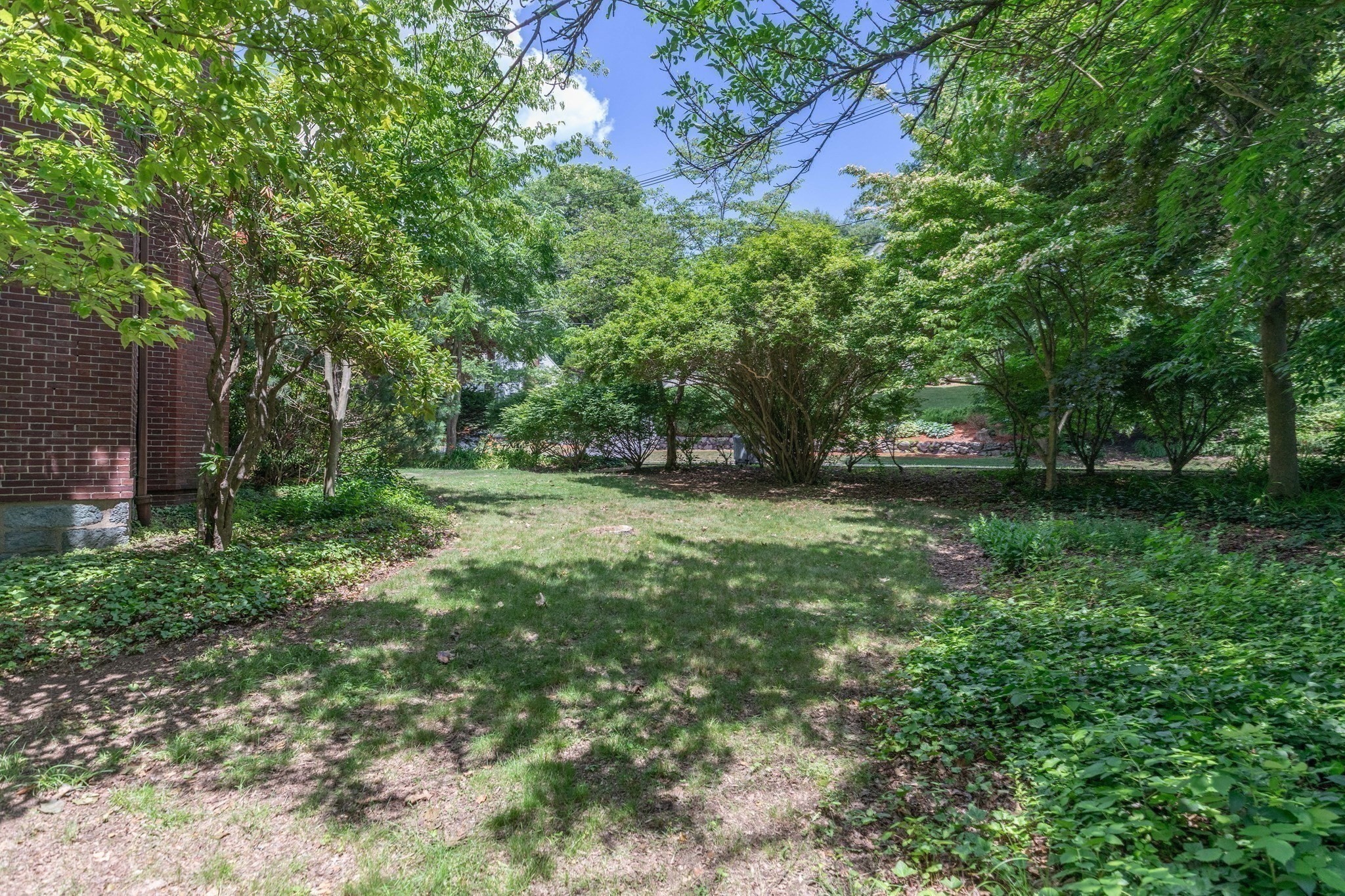 231 Waverley Ave Property Photo 32