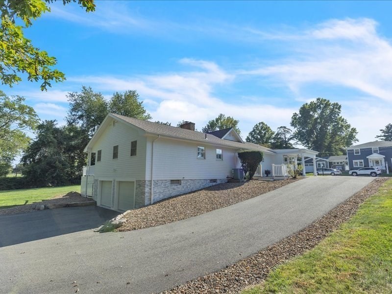 6 Strathmore Rd Property Photo 2