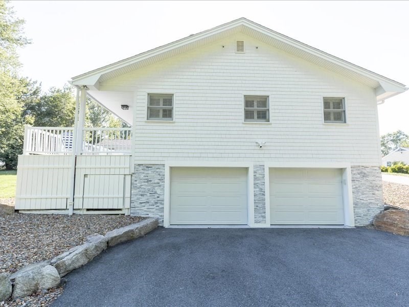 6 Strathmore Rd Property Photo 3