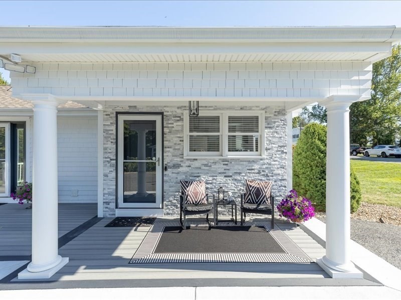 6 Strathmore Rd Property Photo 8