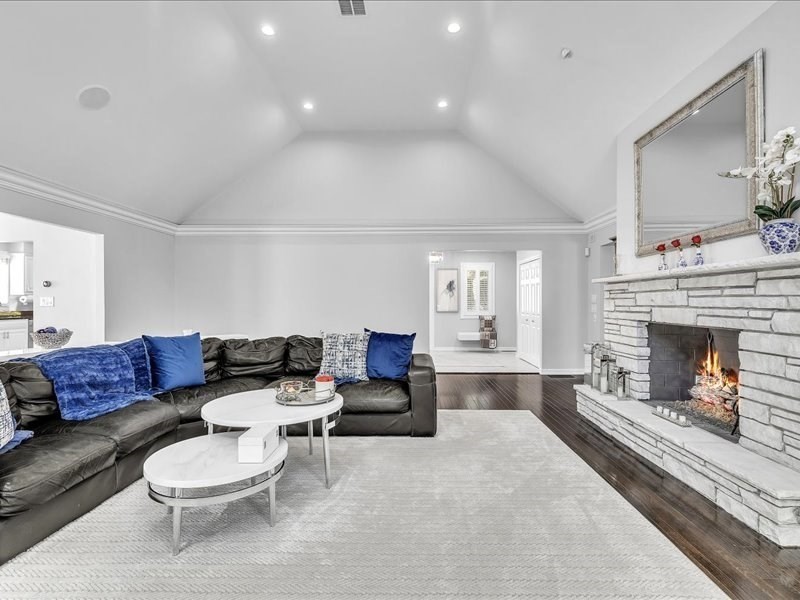 6 Strathmore Rd Property Photo 15
