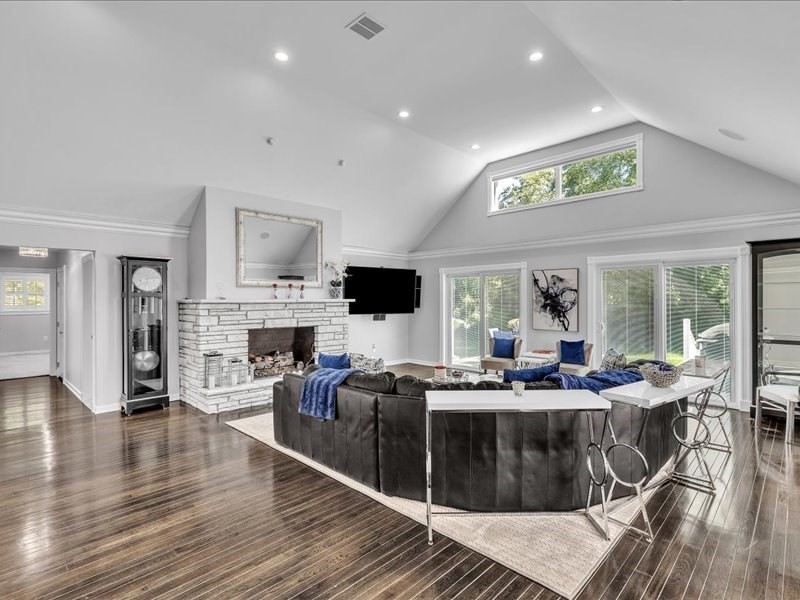 6 Strathmore Rd Property Photo 16