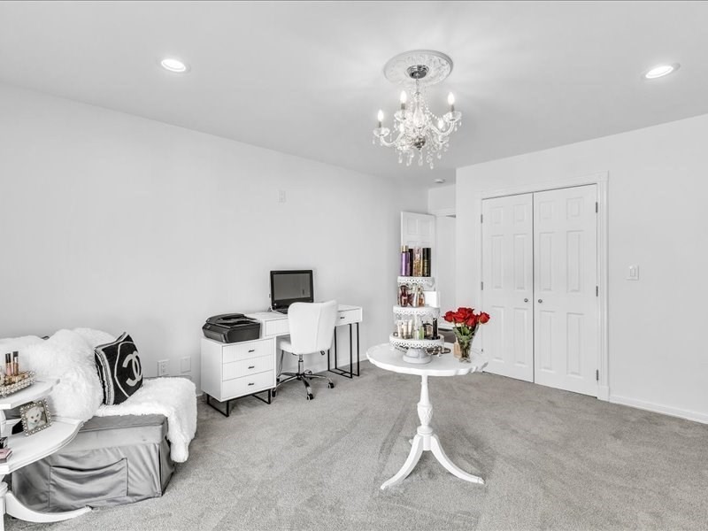 6 Strathmore Rd Property Photo 32