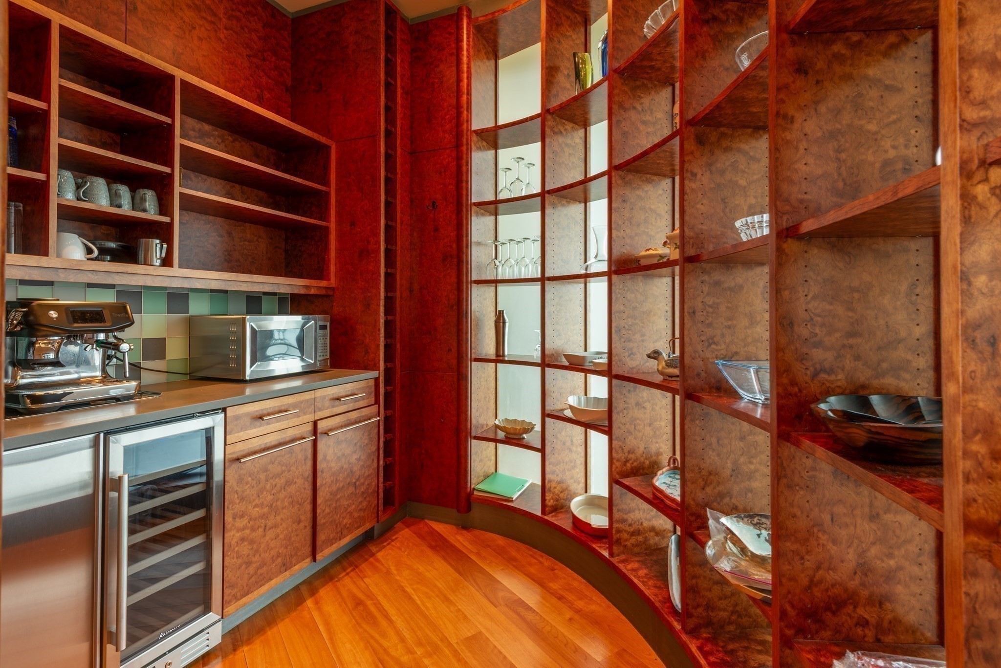 370 Summer Street Property Photo 12