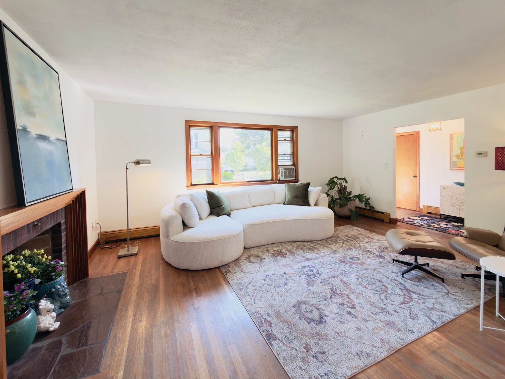 84 Oak Street Property Photo 3