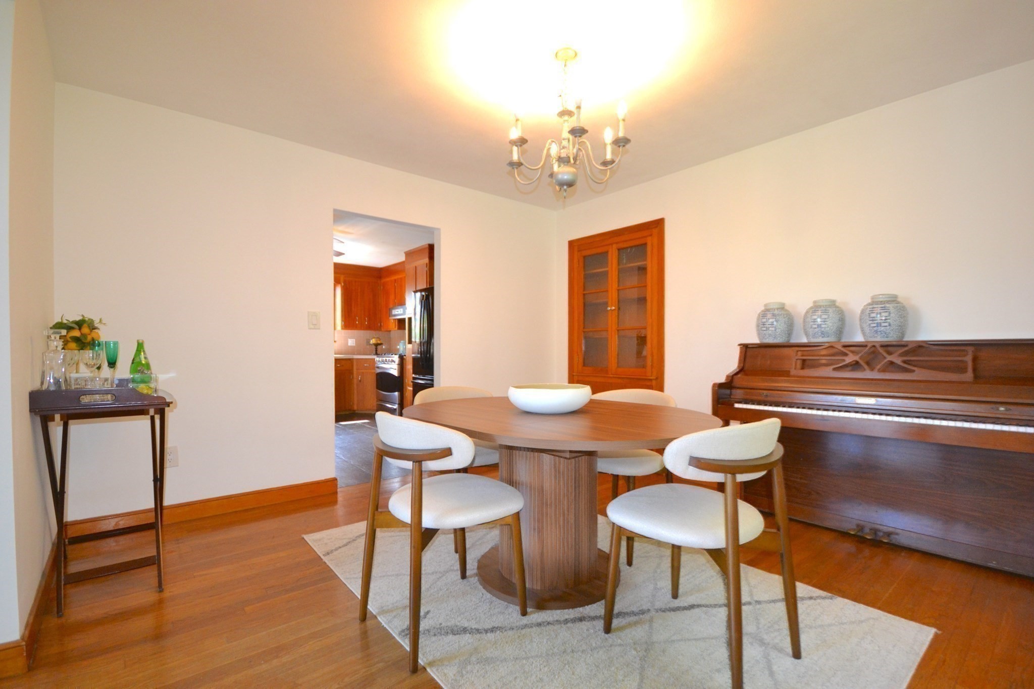 84 Oak Street Property Photo 5