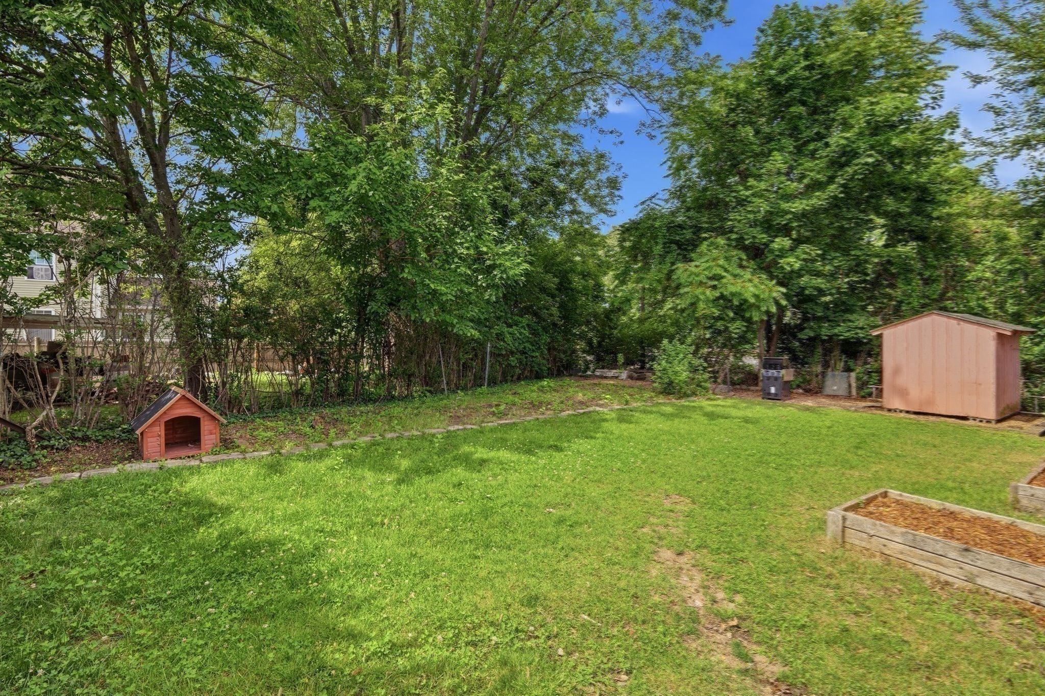 84 Oak Street Property Photo 8