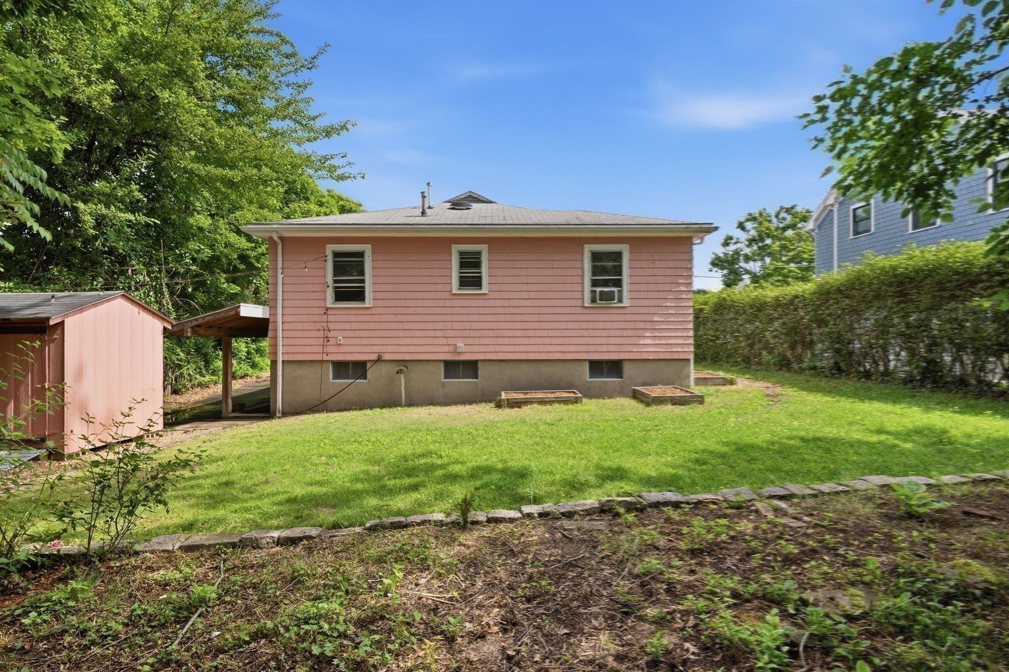 84 Oak Street Property Photo 18