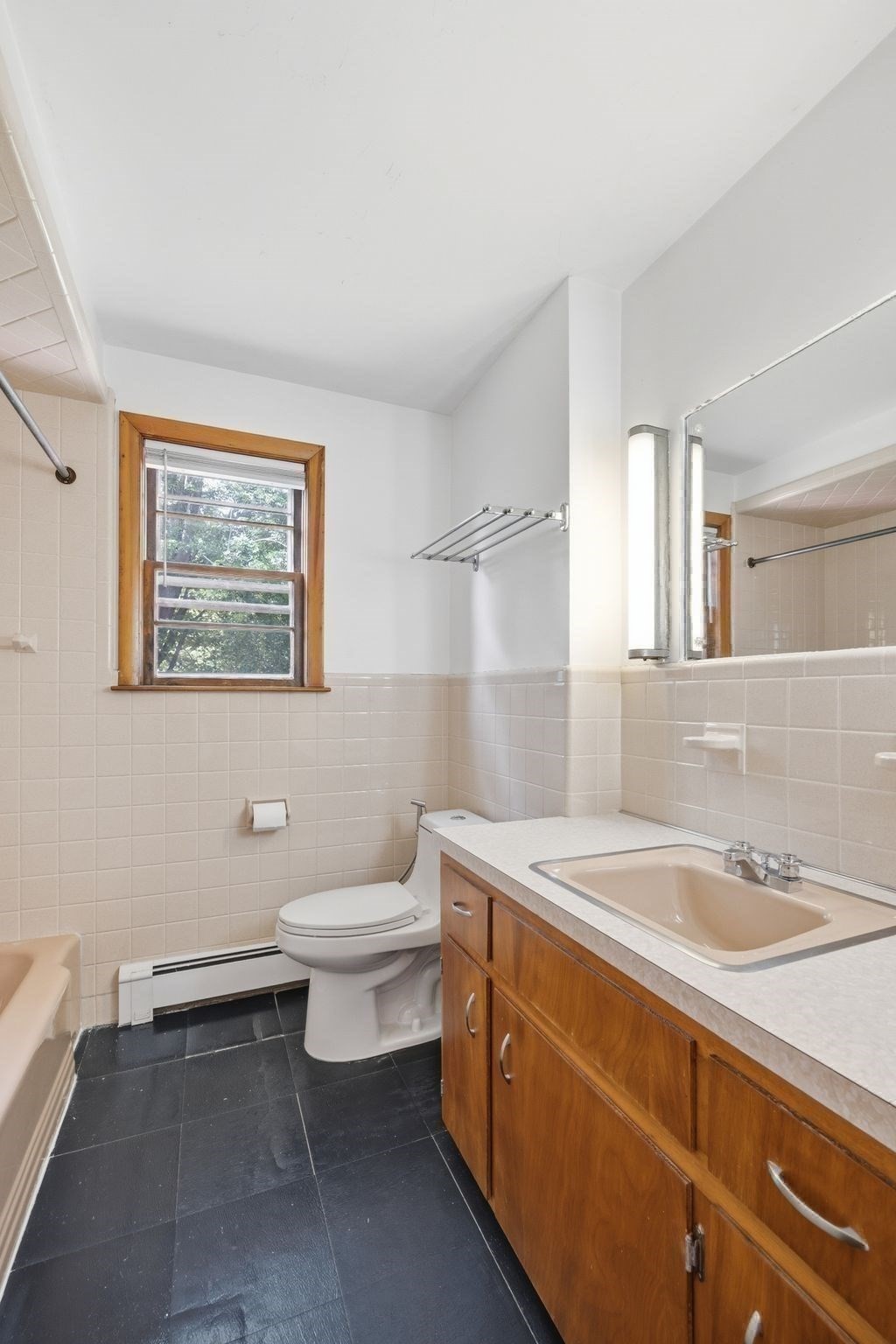 84 Oak Street Property Photo 19