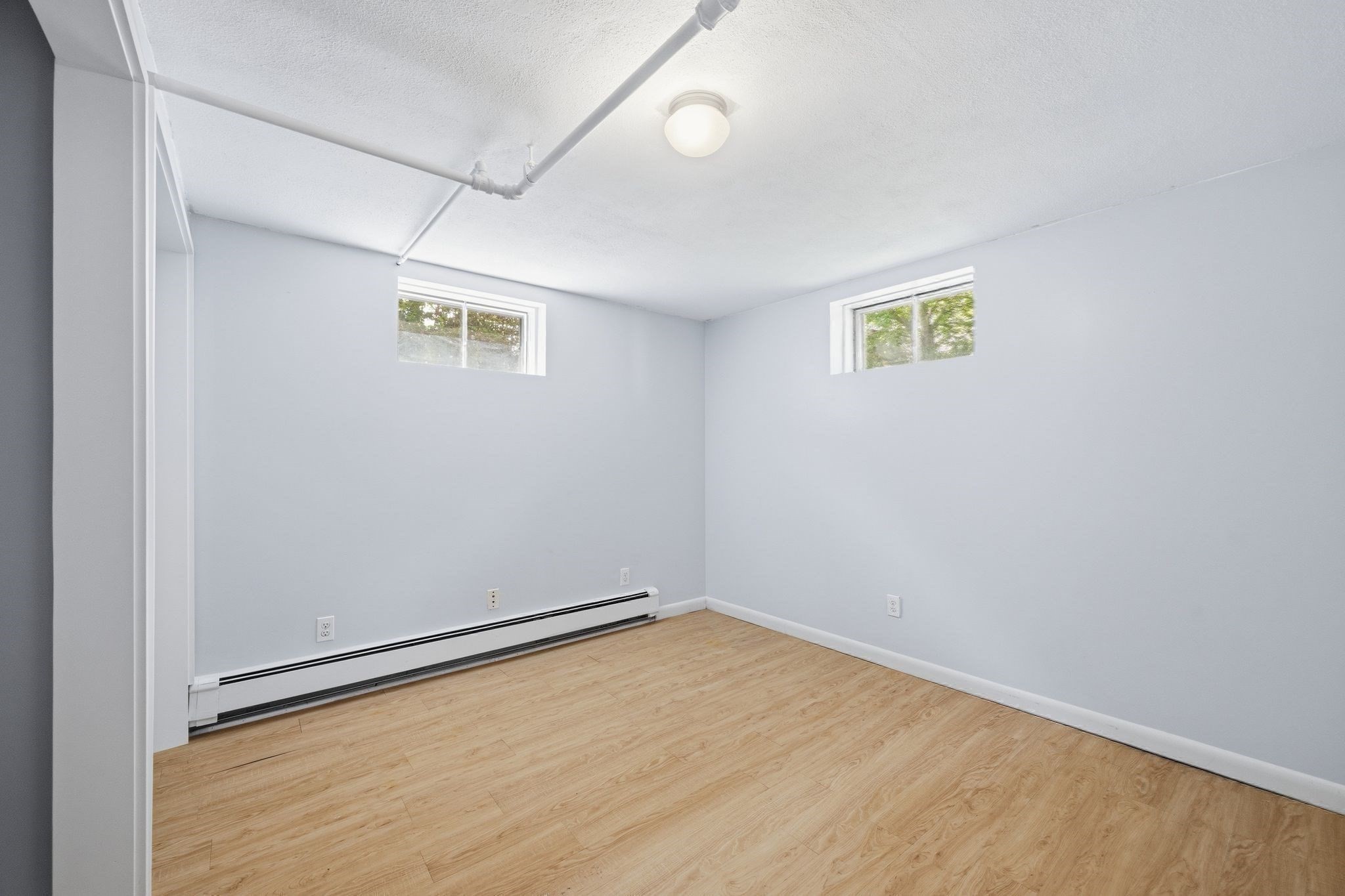 84 Oak Street Property Photo 22