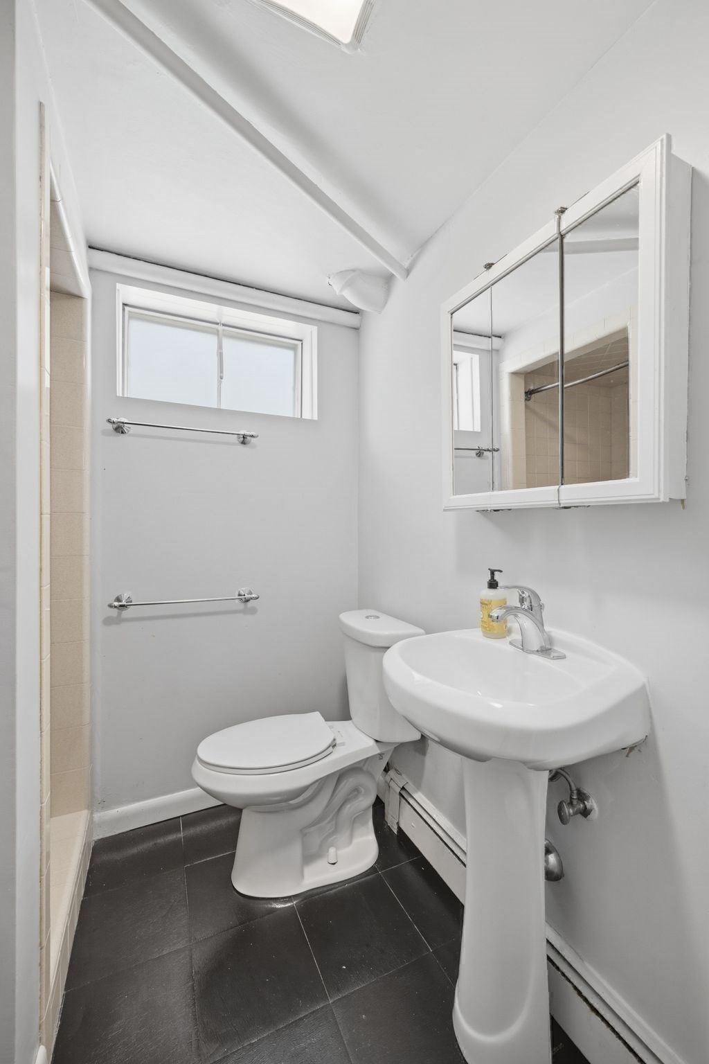 84 Oak Street Property Photo 24