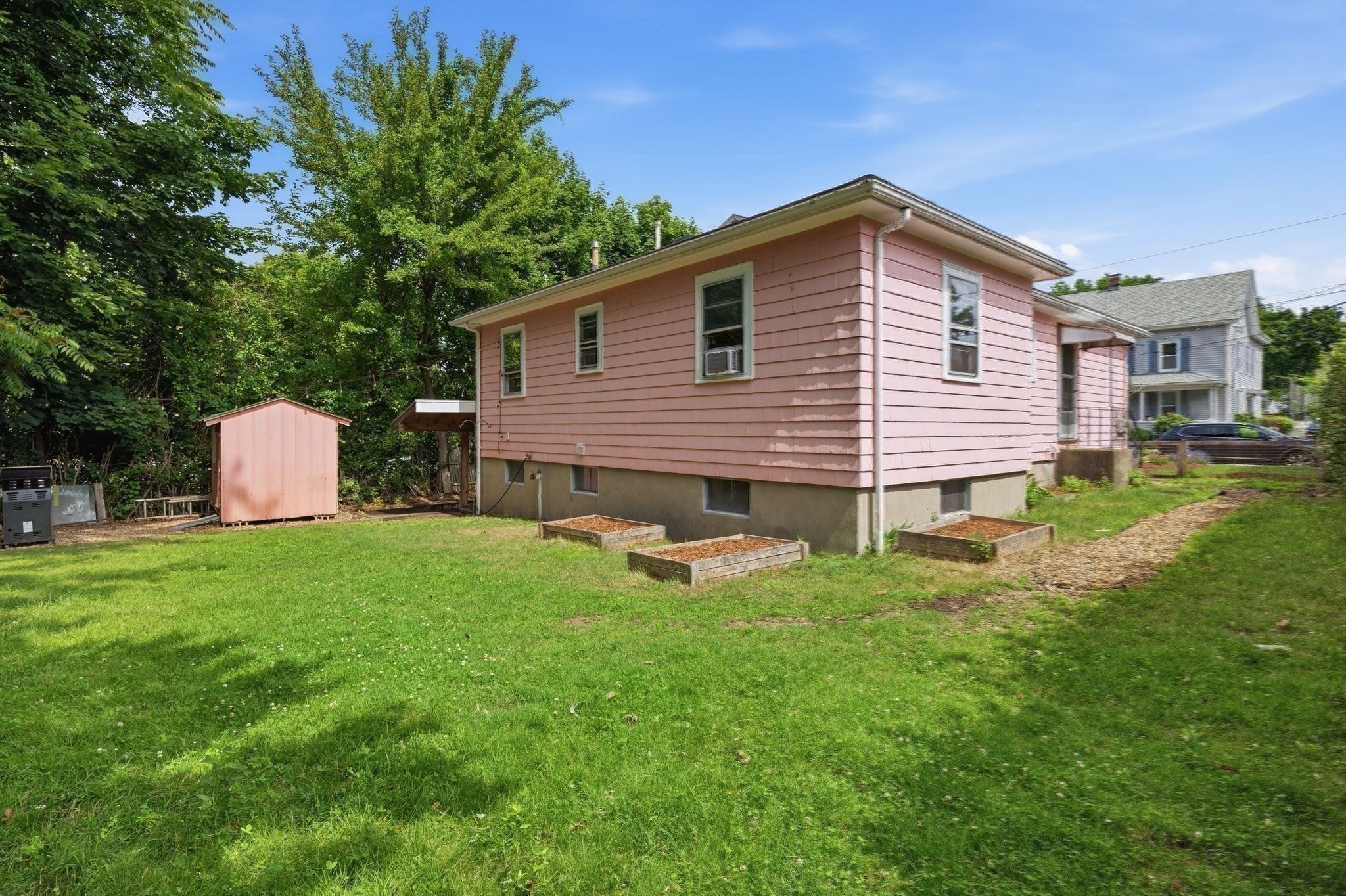 84 Oak Street Property Photo 30