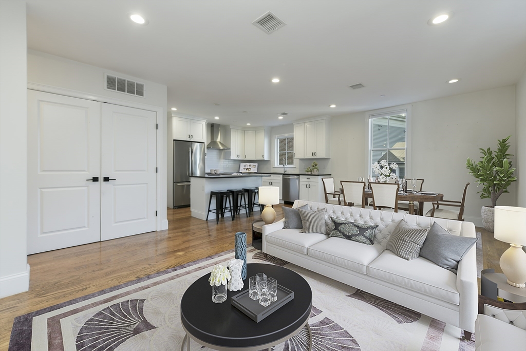 14 Cordis # 2 Property Photo 1
