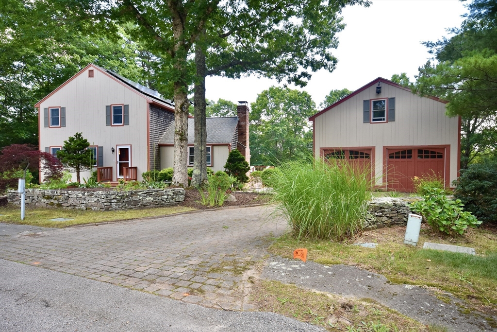 5 Windy Hill Dr Property Photo 1