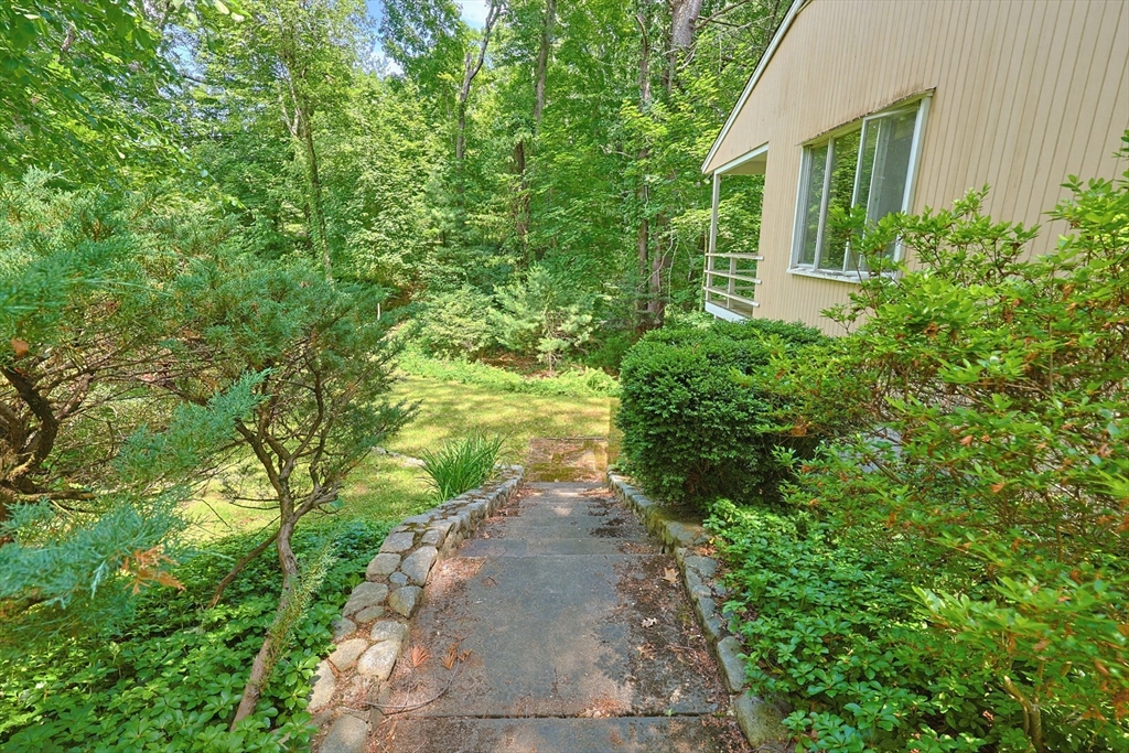 37 Oxbow Rd Property Photo 2