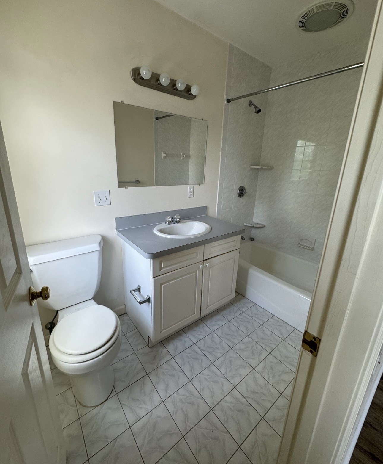 157 Summer Street # 1 Property Photo 12