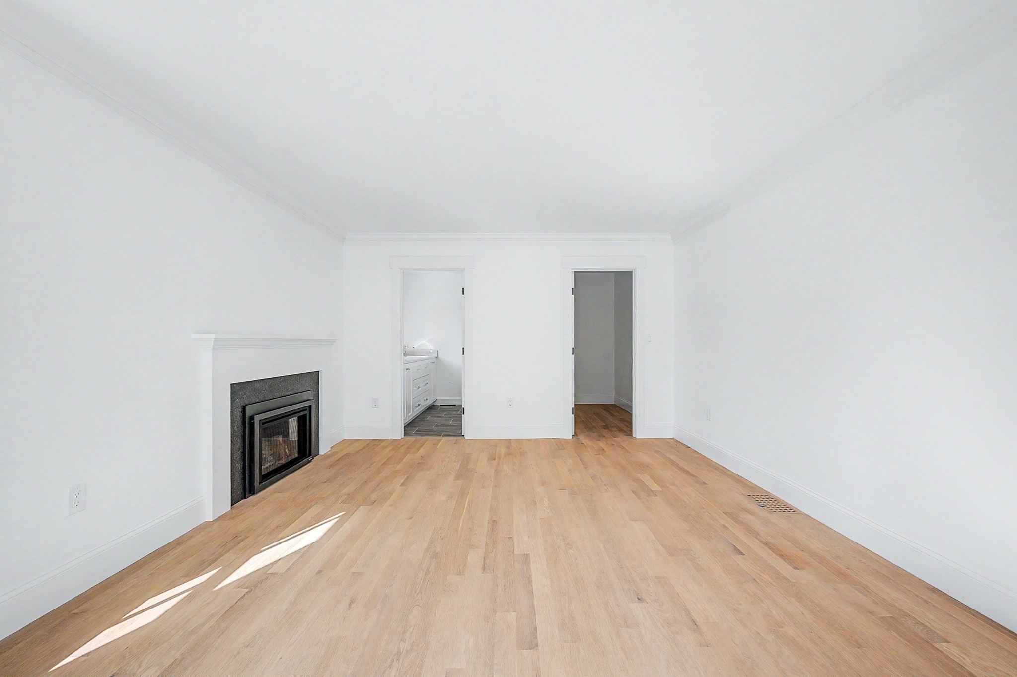 27 Ash St Property Photo 31