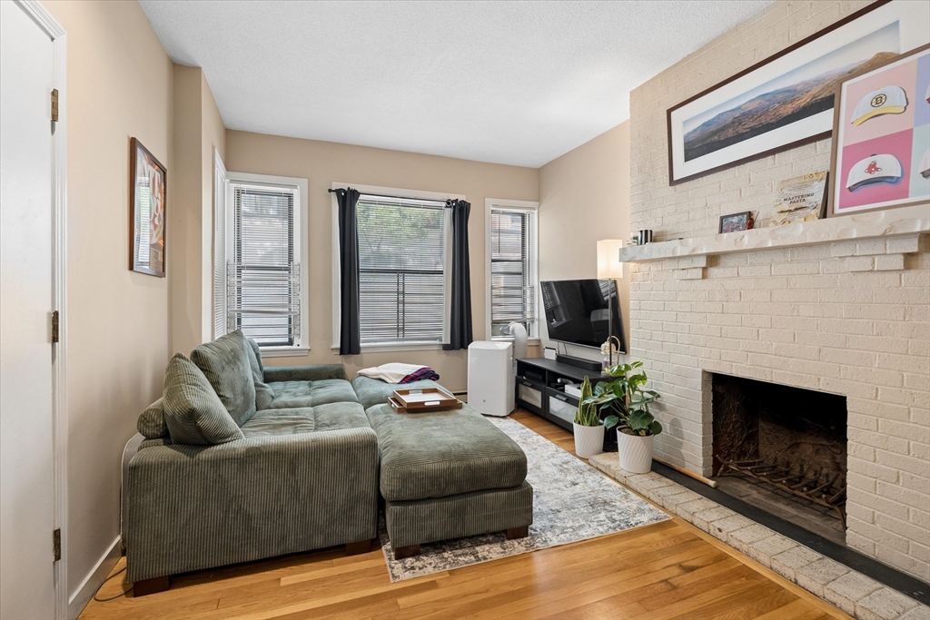 28 Edgerly Rd # 2 Property Photo 3