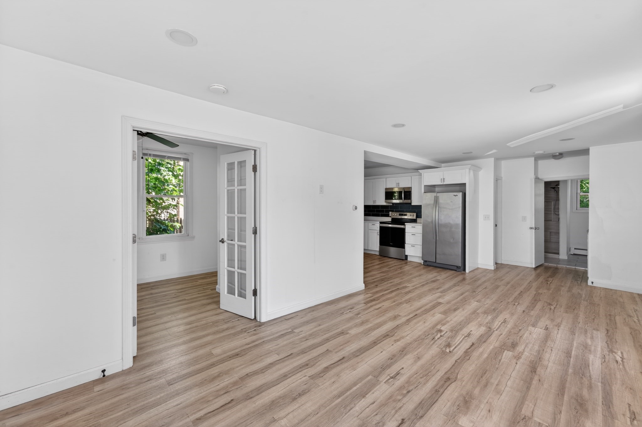 50 Lloyd Ave Property Photo 4