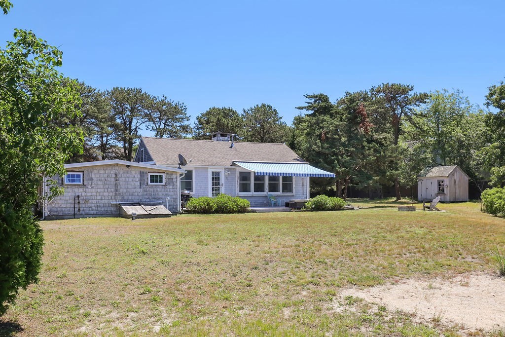 379 Monomoscoy Rd Property Photo 27