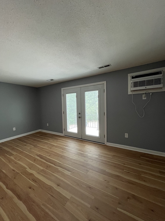 1261 Church # 35 Property Photo 4