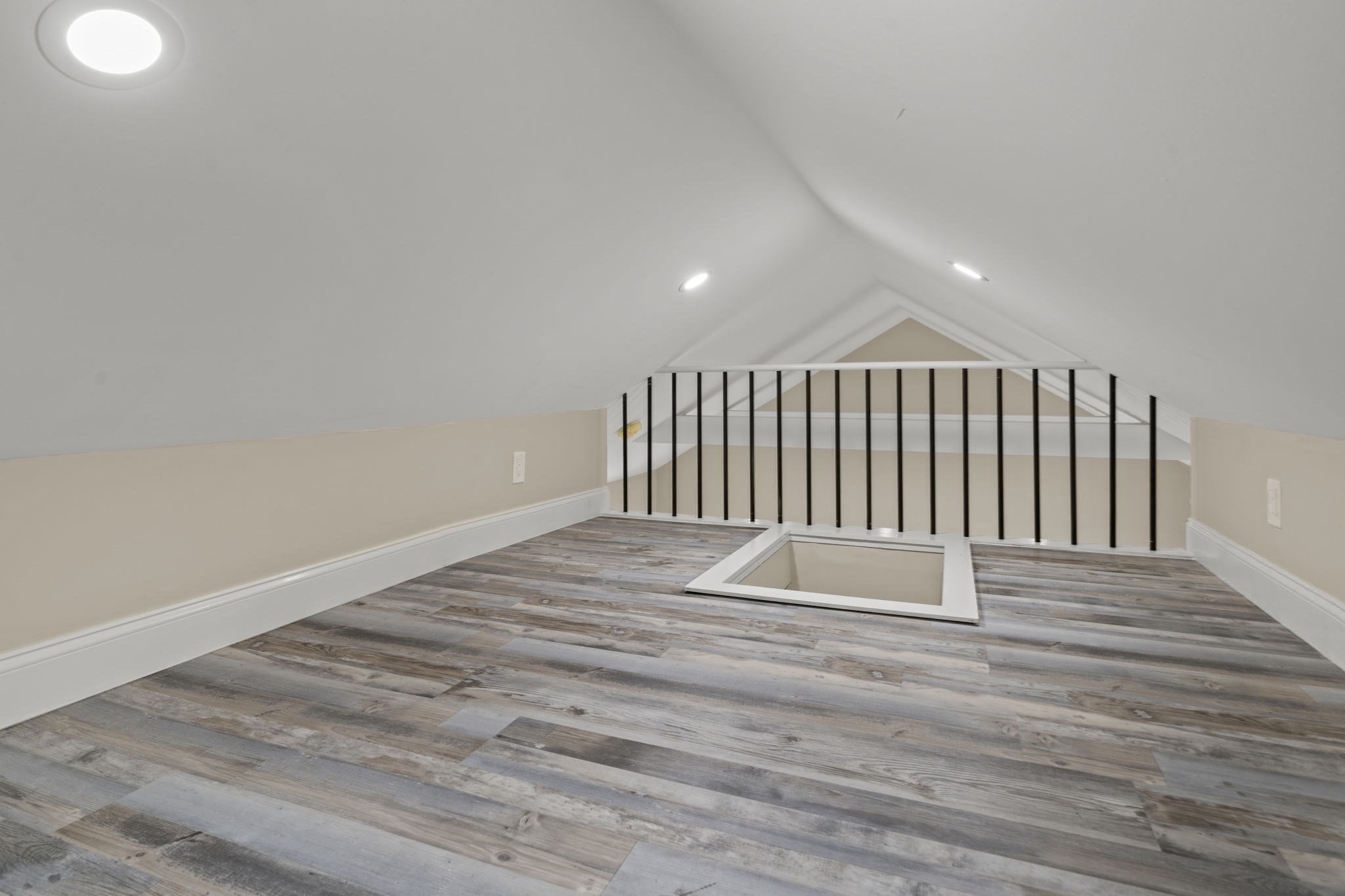 162 High St # B Property Photo 23